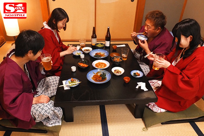 布団の中で寝取られ続けたわたし… 彼氏のすぐ側で巨漢先輩の馬乗り密着性交に背徳イキした2泊3日の卒業旅行 架乃ゆら プレビュー画像 2