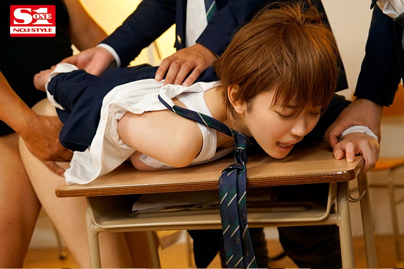 男装がバレてクラスメイトに輪●されたオレ 架乃ゆら プレビュー画像 5